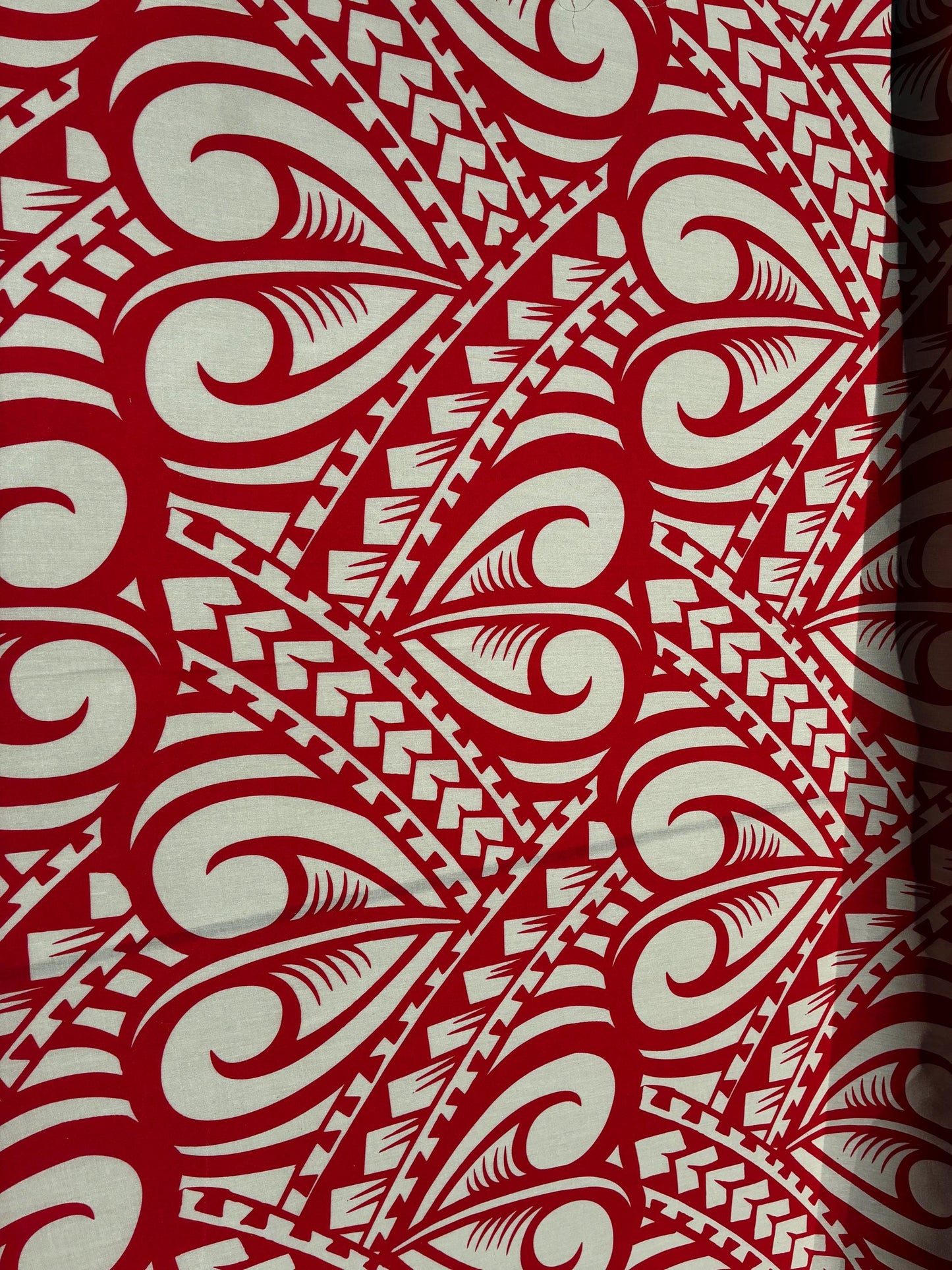 Polynesian Tribal Tattoo Heart Print – 45” Wide | Lightweight Soft Poly Cotton Fabric | Sold by Yard or Roll | Island Design | Wholesale | Gtex Fabrics