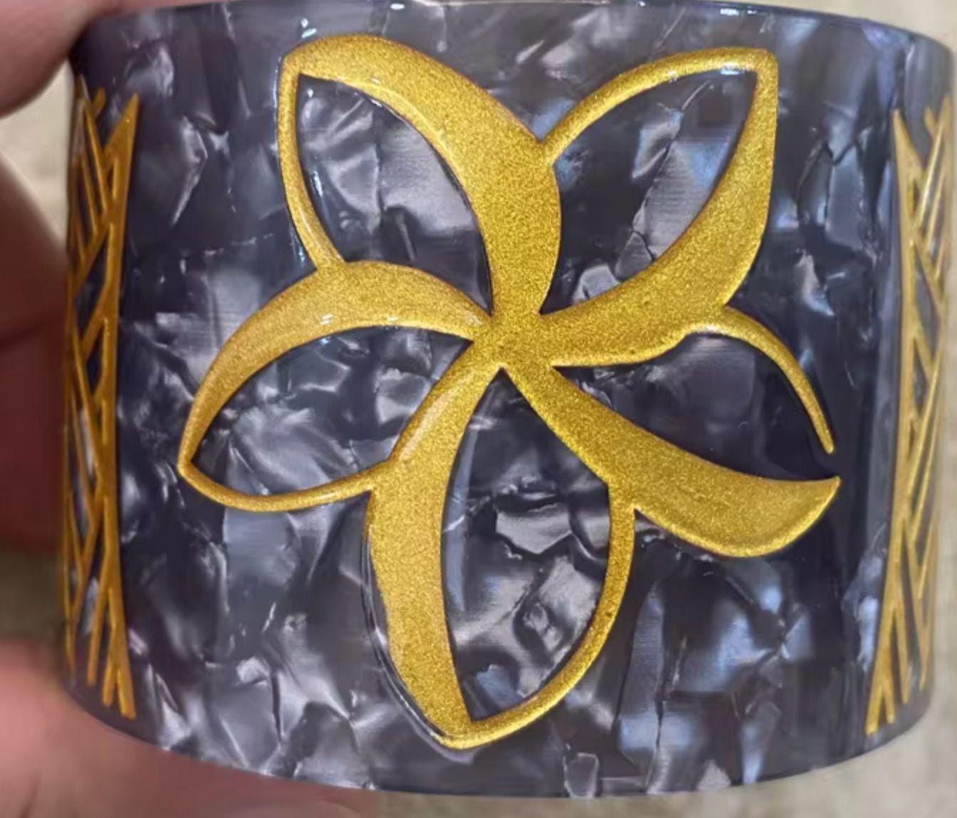 New Plumeria Floral w Tribal Carved Acrylic Cuff Bracelets Bangles – Polynesian Island Tribal Jewelry – 2.75″ Diameter x 2″ Width