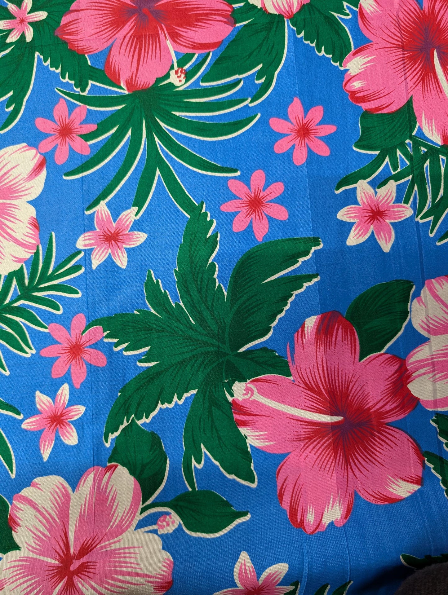 Polynesian Elegance: 36" Polyester Fabric with Poly Cotton Feel– Tropical and Floral Fusion- Vibrant Colors - Made In Thailand | Gtex Fabrics