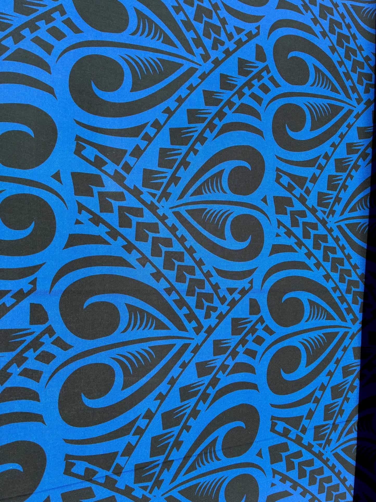 Polynesian Tribal Tattoo Heart Print – 45” Wide | Lightweight Soft Poly Cotton Fabric | Sold by Yard or Roll | Island Design | Wholesale  | Gtex Fabrics