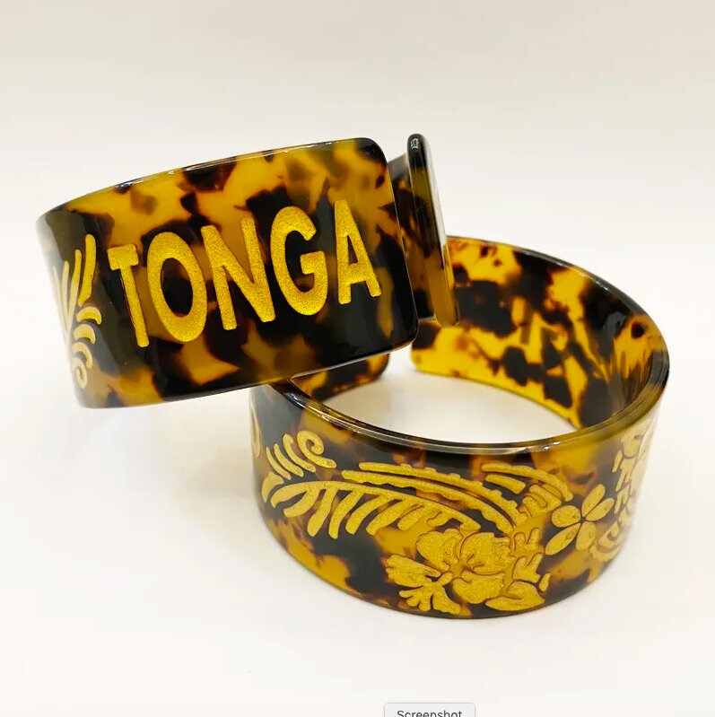 Tonga Bracelet, Bangle, Jewelry, Acrylic Resin Tortoise Shell Material With Hibiscus Flowers, Engraved Letters, Polynesian Design | Gtex Fabrics