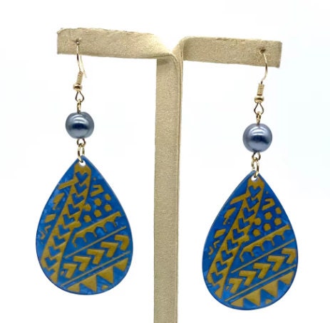 Polynesian Island Tribal Earring Set - Resin Embossed with Pearl - Design 103 | Gtex Fabrics