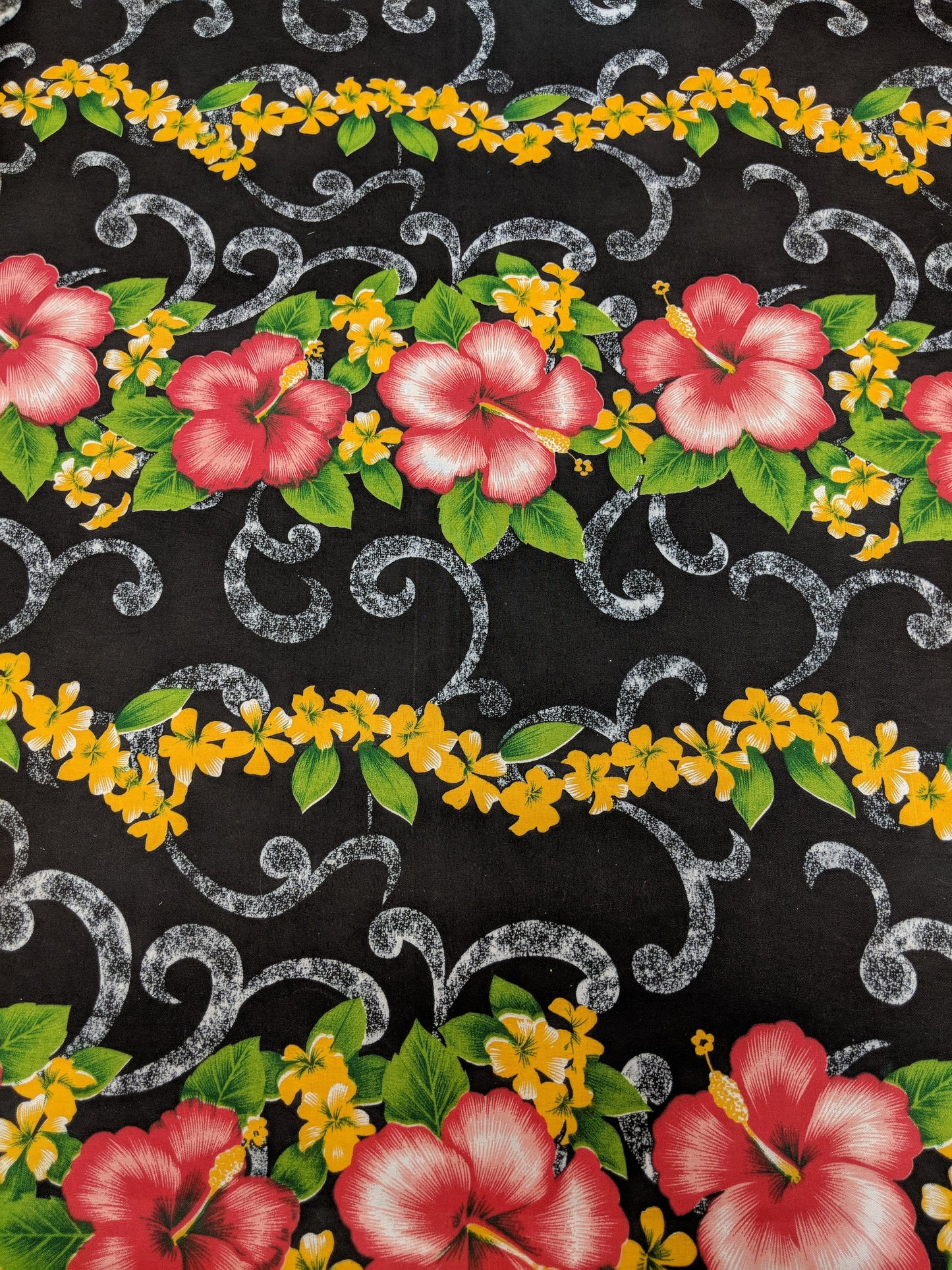Hawaiian Print Luau Floral Hibiscus Fabric 45" Sold By The Yard  | Gtex Fabrics