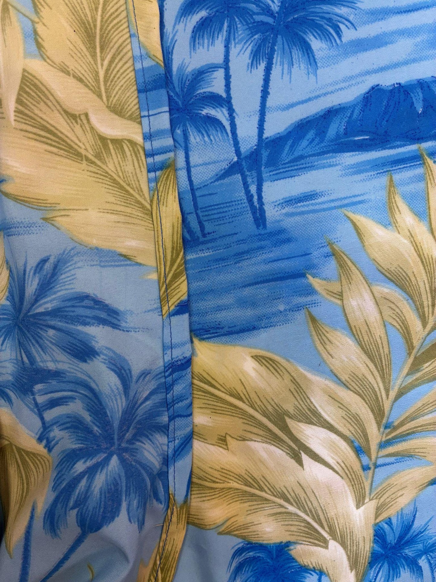 Tropical Blue Ei Lava Lava Sarong – Soft Peach Skin | Handmade in USA | Unisex Wrap 70"x44" | Island Pareo for Any Occasion  | Gtex Fabrics