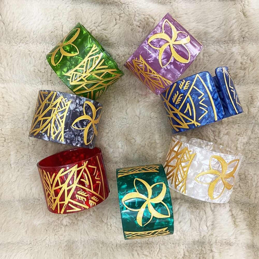 New Plumeria Floral w Tribal Carved Acrylic Cuff Bracelets Bangles – Polynesian Island Tribal Jewelry – 2.75″ Diameter x 2″ Width
