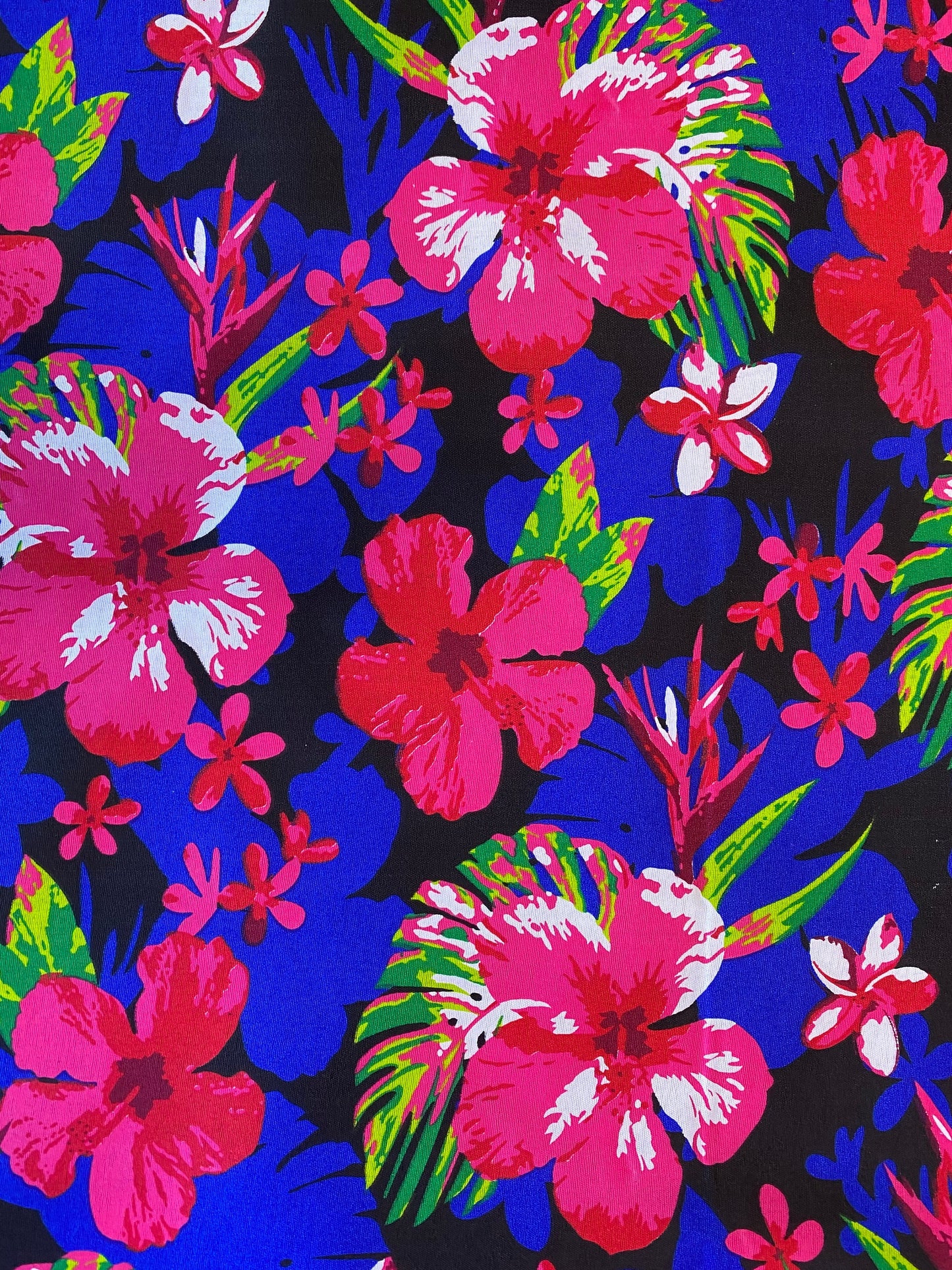 Polynesian Elegance: 36" Polyester Fabric with Poly Cotton Feel– Hawaiian and Floral Fusion- Made In Thailand - Low Price - Roll Wholesale | Gtex Fabrics