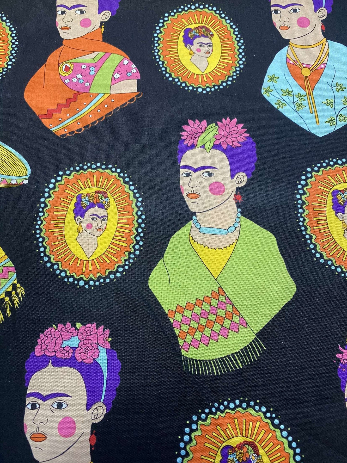 Alexander Henry Frida Kahlo Fantastico - Woman of Courage - Black 100% Cotton Algodon tela material By The Yard  | Gtex Fabrics