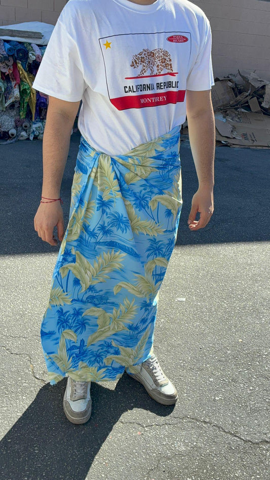 Tropical Blue Ei Lava Lava Sarong – Soft Peach Skin | Handmade in USA | Unisex Wrap 70"x44" | Island Pareo for Any Occasion  | Gtex Fabrics