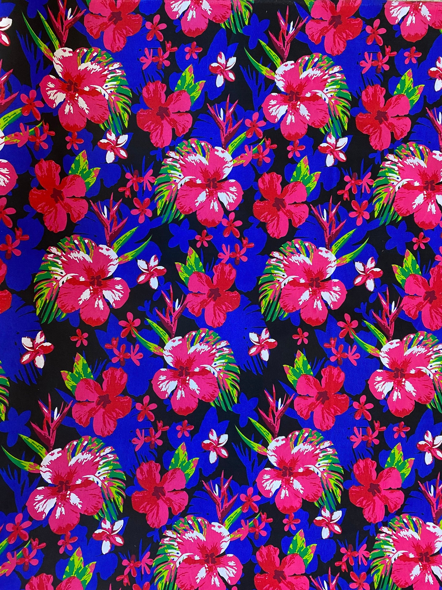 Polynesian Elegance: 36" Polyester Fabric with Poly Cotton Feel– Hawaiian and Floral Fusion- Made In Thailand - Low Price - Roll Wholesale | Gtex Fabrics