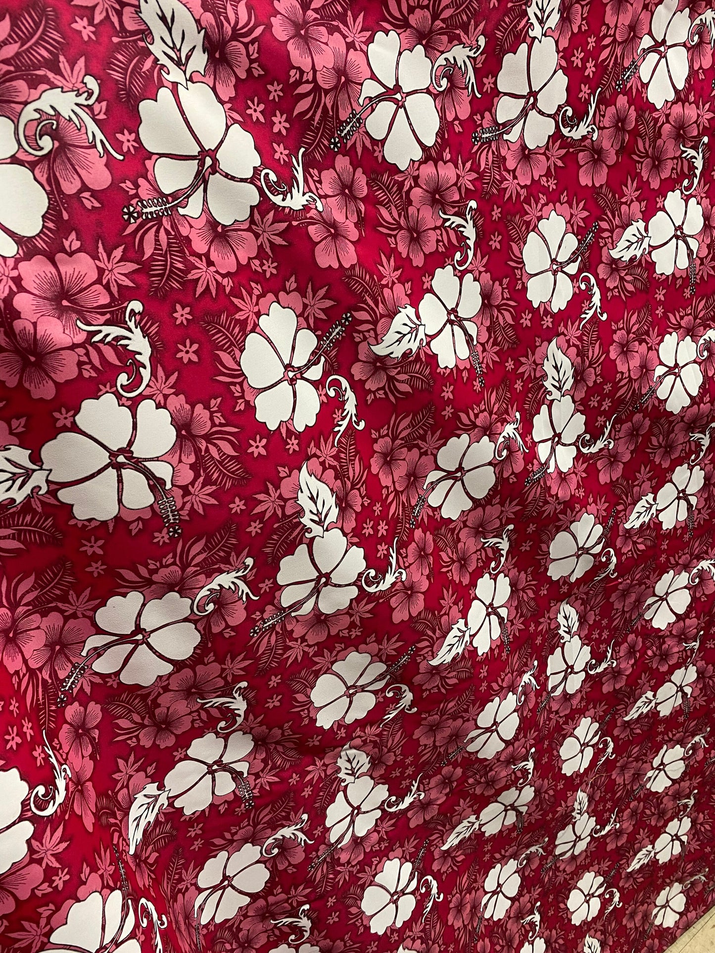 Hawaiian Print Luau Floral Hibiscus Poly Cotton Feeling Fabric 60" Sold By The Yard Tropical Vintage Tropical Hawaiian Print  | Gtex Fabrics