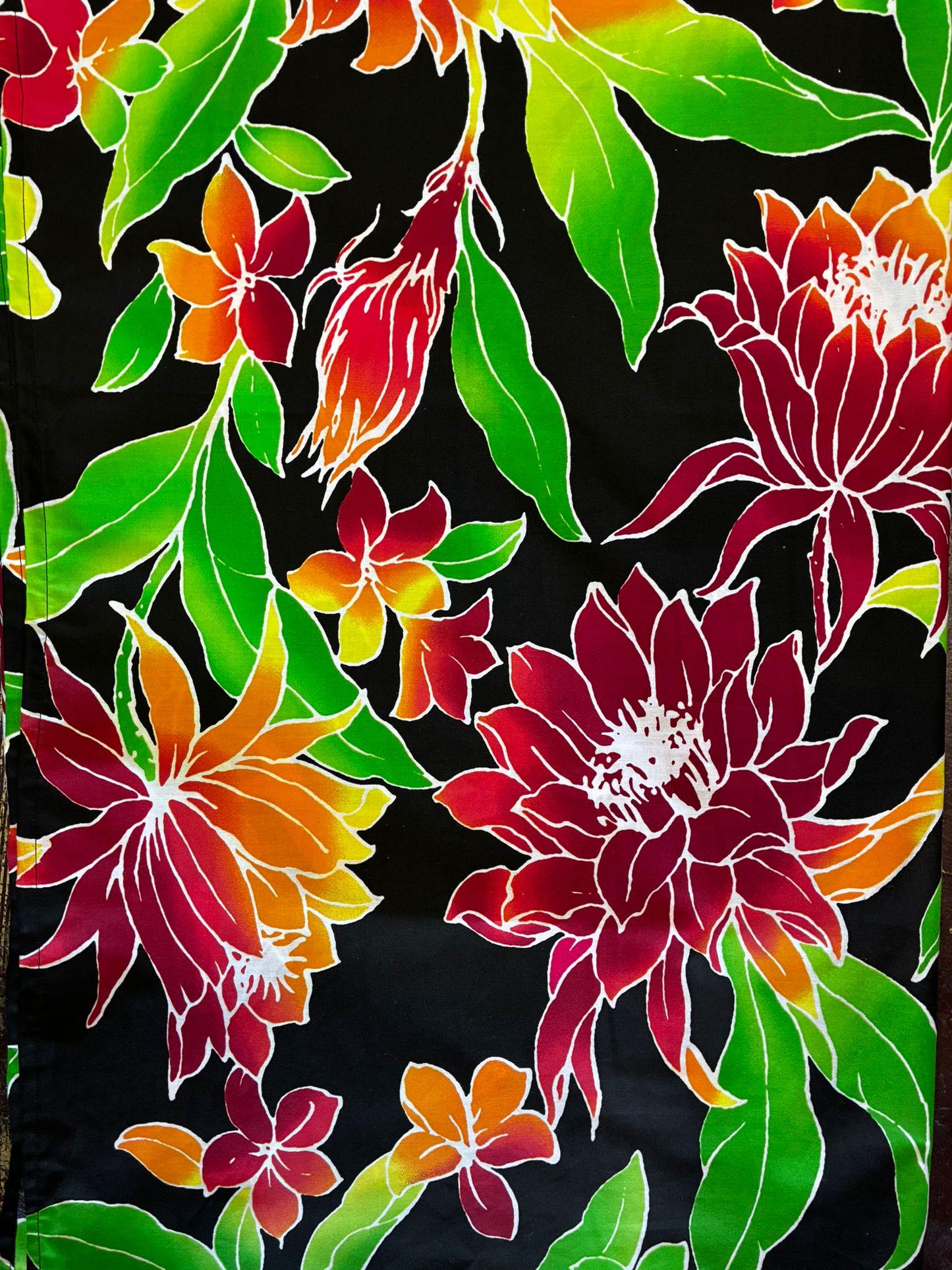 Tropical Black Ei Lava Lava Sarong – Soft Poly Cotton | Handmade in USA | Unisex Wrap 70"x44" | Island Pareo for Any Occasion  | Gtex Fabrics