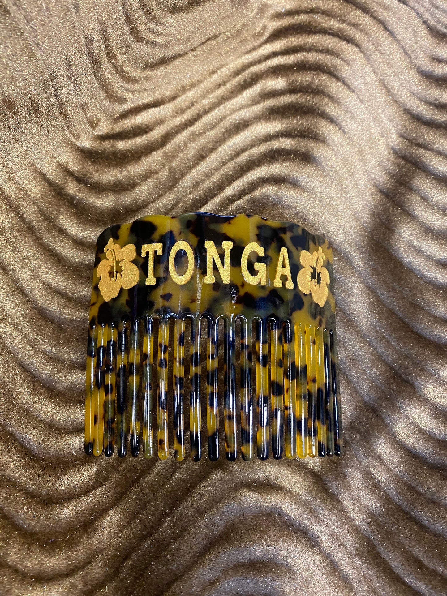 Polynesian Hair Combs , Acrylic tortoise shell hair combs, Featuring Engraved Letters: Samoan, Tongan,  and more designs  | Gtex Fabrics