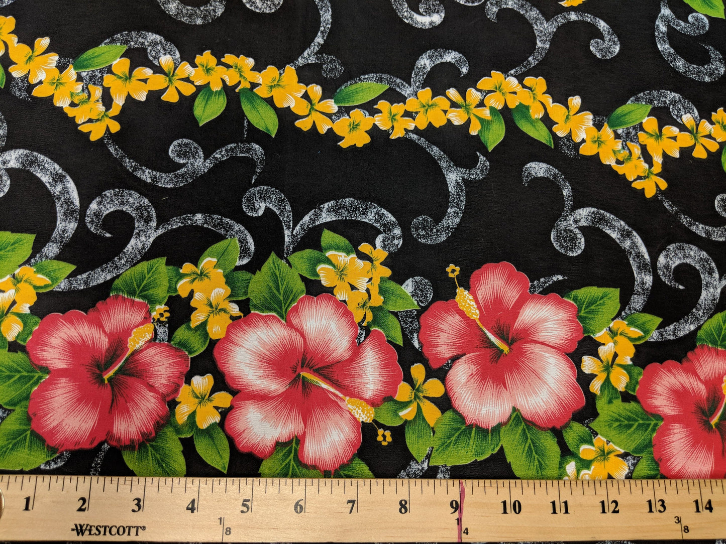 Hawaiian Print Luau Floral Hibiscus Fabric 45" Sold By The Yard  | Gtex Fabrics